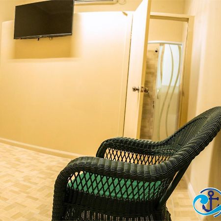 Mariner Motel Бриджтаун Екстериор снимка