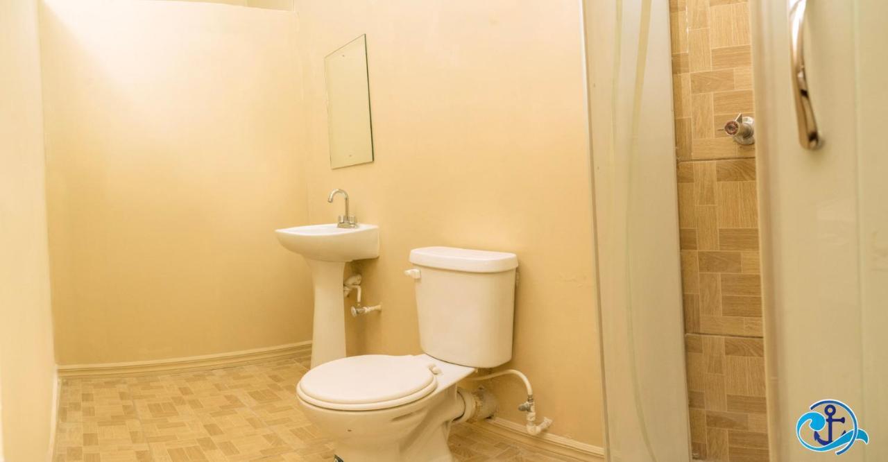 Mariner Motel Бриджтаун Екстериор снимка